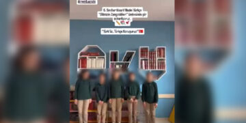 Li Elbakê bi zarokên Kurd helbesteke nijadperest dan xwendin