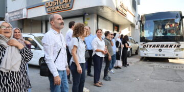 Karwanê azadiyê ji Mêrsînê berê xwe da Enqereyê