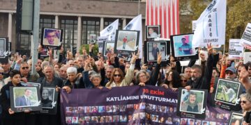 Li Stasyona Garê qurbaniyên10ê Cotmehê hatin bîranîn