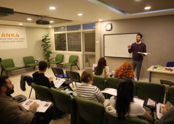 ANKAyê dest bi perwerdehiya zimanê zikmakî kir