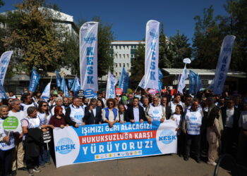 Temsîlkaranê KESK’î Amed ra ver bi Anqara dest bi rayîrşîyayîşî kerd