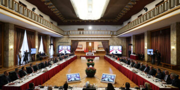 Rûniştina yekem a civîna komisyona meclisê destpê kir