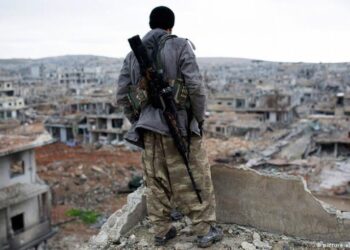 Wê rojê cîhan li dora şervanên kurd bûn yek