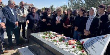 Nagîhan Akarsel li ser gora xwe hat bibîranîn