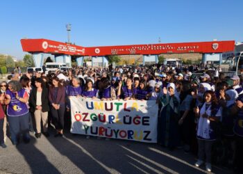 Di roja 6an de li ber girtîgehê bang kirin: Rêzdar Ocalan û girtiyên siyasî serbest berdin