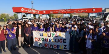 Di roja 6an de li ber girtîgehê bang kirin: Rêzdar Ocalan û girtiyên siyasî serbest berdin