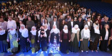 Yekemîn Xelatên Rojnamegeriya Jinan a Gûrbetellî Ersozê bi coş û kelecaneke mezin pêk hat