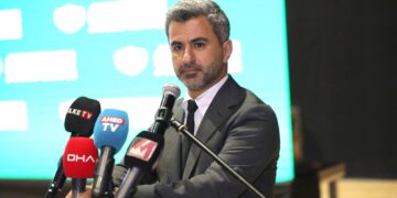 Nahît Eren: Amedspor gula Kurdistanê ye, em xwedî lê derkevin