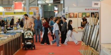 Pêşengeha pirtûkan di roja 3yemîn de berdewam dike