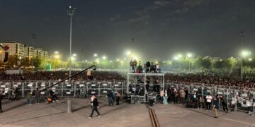 ‘Em bi Koma Amed serbilind in’
