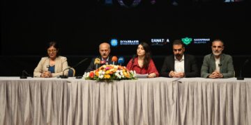 Banga konserê: Koma Amed bîra hunera Kurdî ye