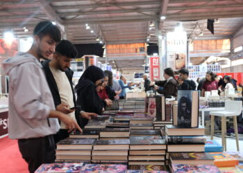 Pêşengeha pirtûkan berdewam dike: Xwendekaran eleqeyeke zêde nîşandan