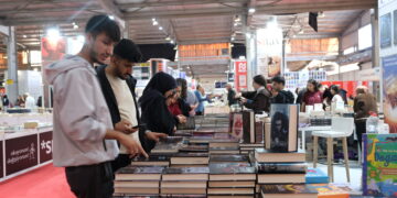 Pêşengeha pirtûkan berdewam dike: Xwendekaran eleqeyeke zêde nîşandan