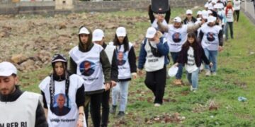 Ciwanî semedê Abdullah Ocalanî do rayraşîyayîş bikerî