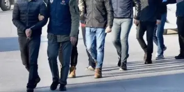 Stenbol de 9 ciwanî ameyê destbendkerdene