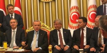 Resepsiyona meclisê bi dawî bû