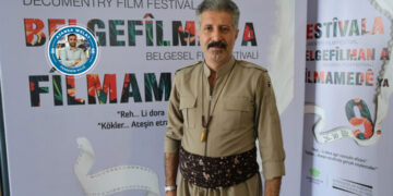 ‘Mi waşt ez biba vêngê şarî ke sey vayo bêwelat o’