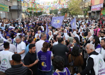 Meşa jinan gihişt Dîlokê: Dem dema azadiya Ocalan e