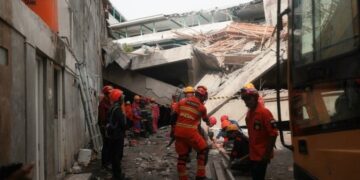 Endonezya de 59 kesî binê xirbe de mendê