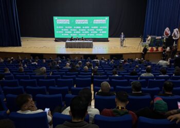 Amedsporê kongreya xwe ya awarte pêk anî: Nahît Eren bû serok