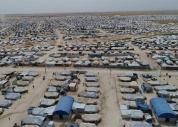 Di 2 rojan de 895 kes ji kampa Holê derketin