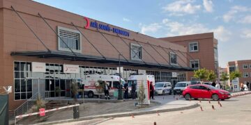 Li nexweşxaneyê serdanên ji bo Huseyîn Aykol berdewam dikin