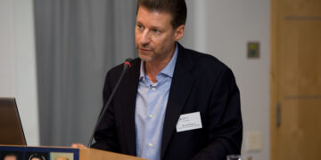 Komelnas William I. Robinson: Abdullah Ocalan aktorêko sereke yê prosesî yo