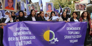 Li Şirnexê starta 25ê Mijdarê bi meşê hat dayîn