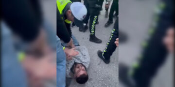 Li Geverê polîsên trafîkê ciwanek derb kirin