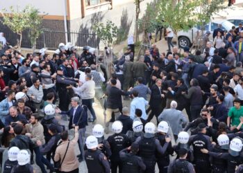 ‘Astengkirina cenaze û şînan provakasyona li dijî pêvajoyê ye’