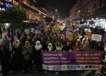 Jin li Wanê meşiyan: Em ê vê pergalê biguherînin