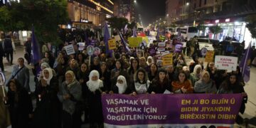 Jin li Wanê meşiyan: Em ê vê pergalê biguherînin