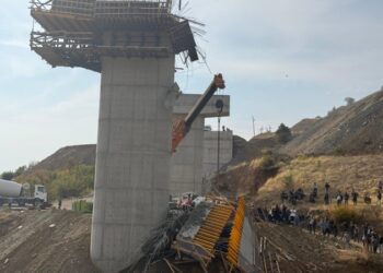 Pasûr de îskele rijîya: 3 karkeran dinyaya xo bedilnaye