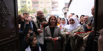 Sêwêregiyan komîna zimanê Kurdî ava kirin