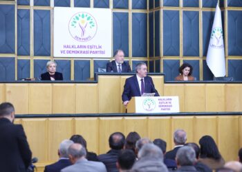 Tûncer Bakirhan: Divê komîsyon bêyî ku rojekê jî winda bike biçe Îmraliyê