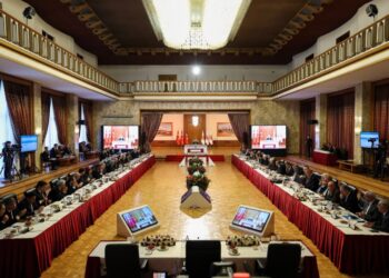 Civîna komîsyonê ya vê hefteyê hat taloqkirin