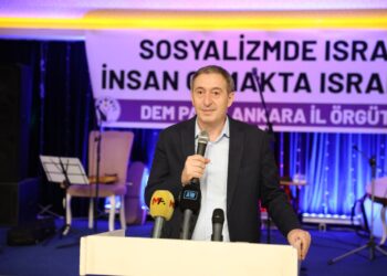 Tuncer Bakirhan: Pêvajo bi yek alî nameşe