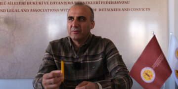 ‘Ji bo aştiyek mayinde divê girtigeh bên valakirin’