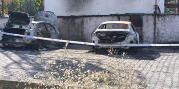 Li Dêrgulê du wesayît şewitîn 