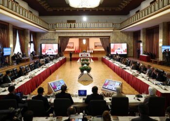 Roja kombîyayîşê komîsyonî dîyar bîye