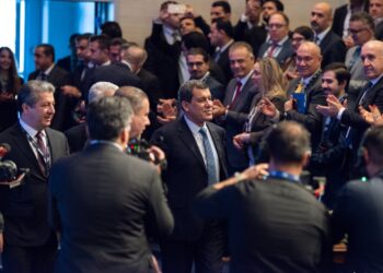 Mazlûm Ebdî û Îlham Ehmed beşdarî foruma li Dihokê bûn