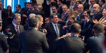 Mazlûm Ebdî û Îlham Ehmed beşdarî foruma li Dihokê bûn