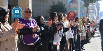 ‘Divê em jin bi têkoşînê xwe azad bikin’