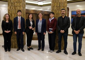 Sefîra Fransayê serdana Şaredariya Amedê kir