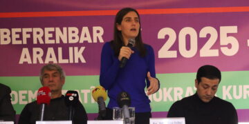 Li Wanê civîna gel: Xwedîderketina li pêvajoyê azadiya Rêber Apo ye