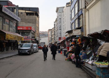 Gelê Wanê ji mûçeya kêmtirîn nerazî ye