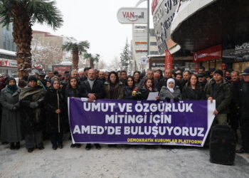 Ji Serhedê banga mitîngê: Em ji bo çareseriya demokratîk û azadiyê bicivin