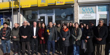 Ji Abdullah Ocalan û girtiyên siyasî re name şandin