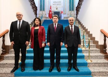 Heyetê Îmrali: Aştîye bi hiqûq mende bena