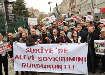 Elewiyên Ereb li ber Meclîsa Tirkiyê gotin: Bila komkujî bên rawestandin